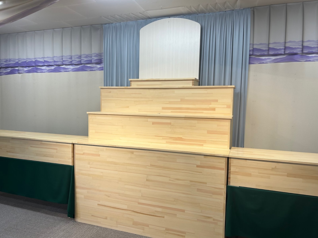 北海道 葬儀場【葬儀台の木工工事】