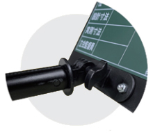 簡単に手で締められる