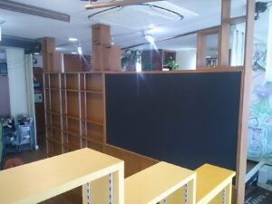 サロン系棚・黒板