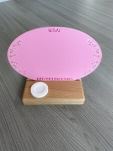 さくら香るピンクのミニ黒板　～桜庭和さんとのコラボ商品～